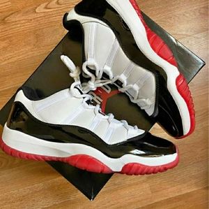 Jordan 11's